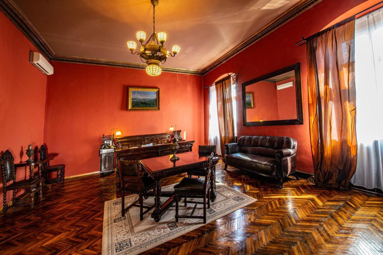 Hotel Poesis Сату-Маре Экстерьер фото