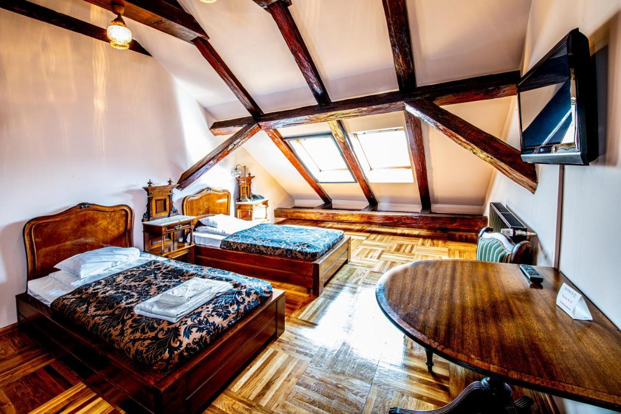 Hotel Poesis Сату-Маре Экстерьер фото