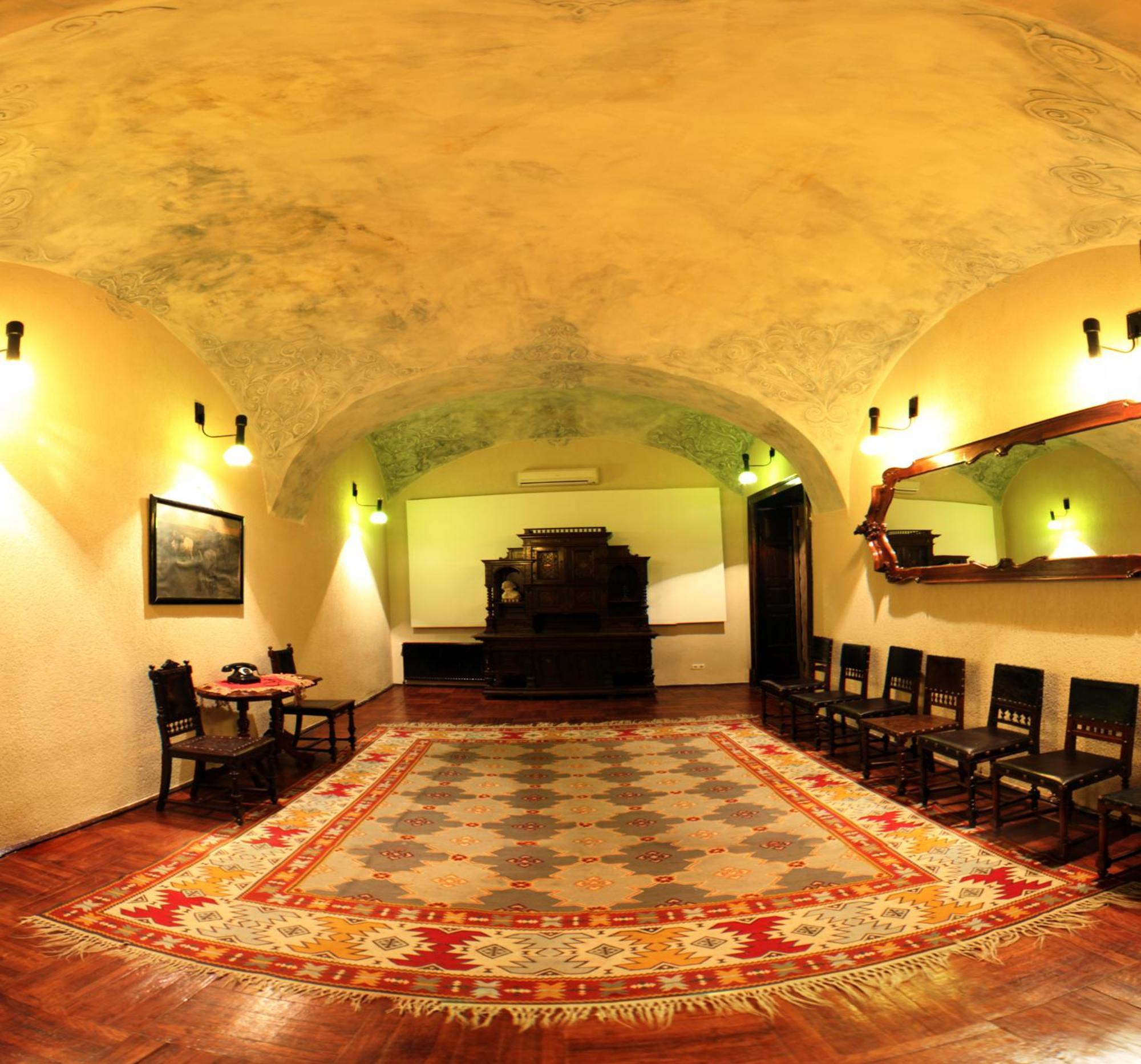 Hotel Poesis Сату-Маре Экстерьер фото