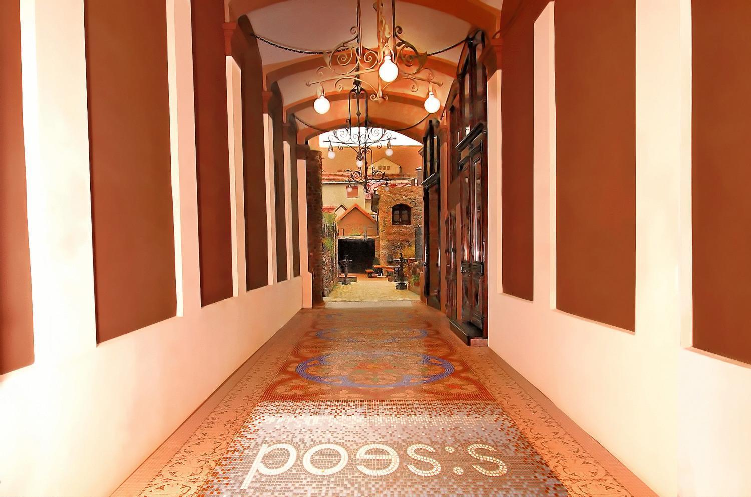 Hotel Poesis Сату-Маре Экстерьер фото